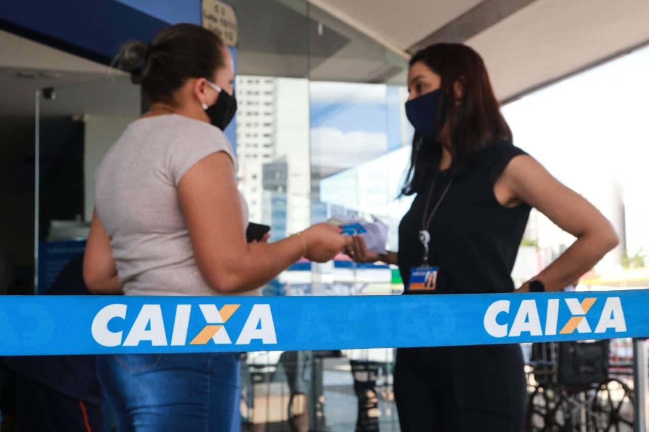 Bancários da Caixa reagem à MP que retira direitos de trabalhadores